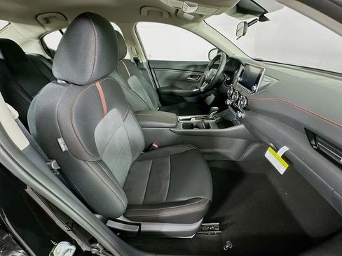 New 2025 Nissan Sentra SR image 34