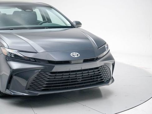 Used 2025 Toyota Camry LE FWD image 9