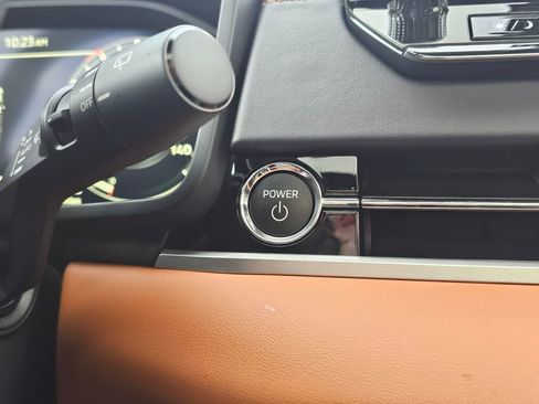 New 2025 Mitsubishi Outlander SEL image 22