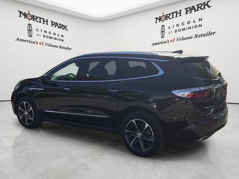 Used 2022 Buick Enclave Premium w/ LPO, Touring Package FWD image 3
