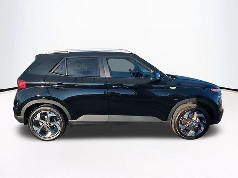New 2026 Hyundai Venue SEL image 4
