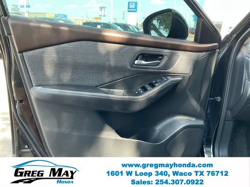 Used 2023 Nissan Rogue SV FWD image 22