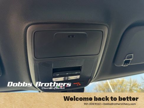 New 2026 Chevrolet Traverse LT w/ Sun and Wheel Package FWD image 23