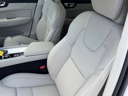 New 2026 Volvo XC60 T8 Ultra w/ Protection Package Premier AWD/4WD image 19