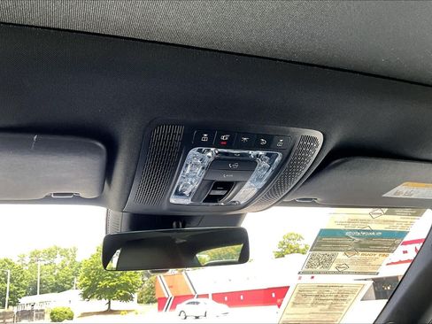 Used 2025 Mercedes-Benz CLA 250 image 36
