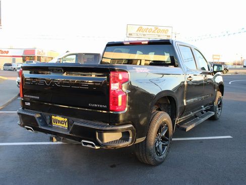 Used 2024 Chevrolet Silverado 1500 Custom Trail Boss AWD/4WD image 9