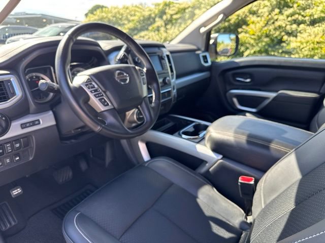 Used 2019 Nissan Titan PRO-4X AWD/4WD image 7