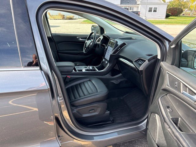Certified 2023 Ford Edge SEL w/ Convenience Package AWD/4WD image 5