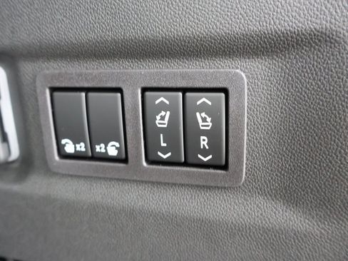 New 2026 GMC Yukon XL Elevation w/ Elevation Premium Package image 35