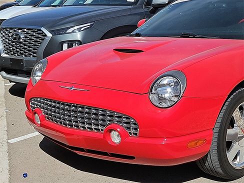 Used 2003 Ford Thunderbird image 2