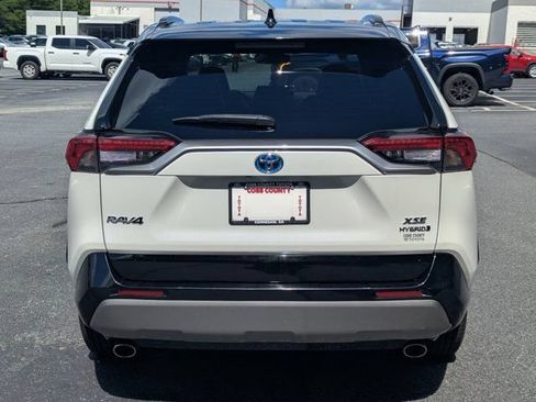 Used 2022 Toyota RAV4 XSE AWD/4WD image 6