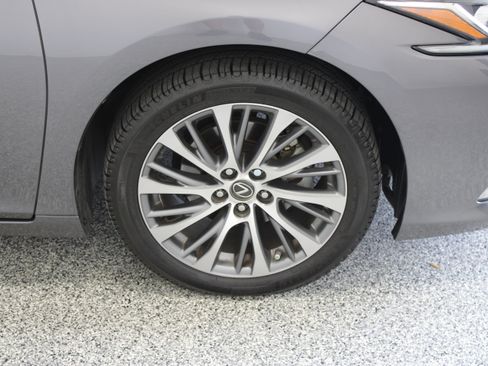 Used 2020 Lexus ES 350 w/ Premium Package FWD image 5