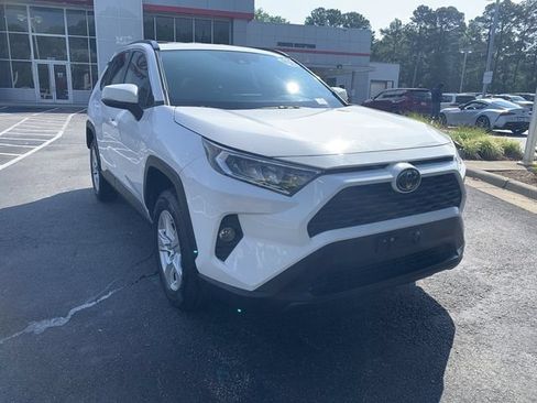 Used 2021 Toyota RAV4 XLE AWD/4WD image 2