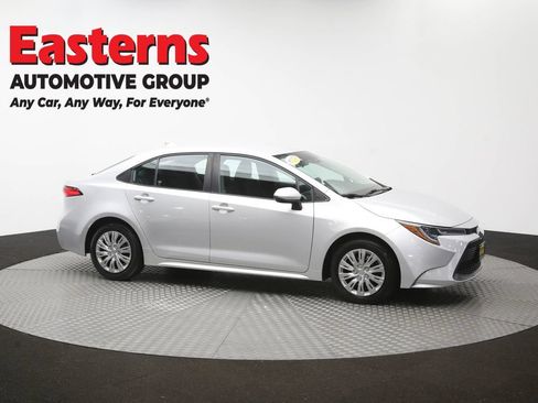 Used 2022 Toyota Corolla LE FWD image 46