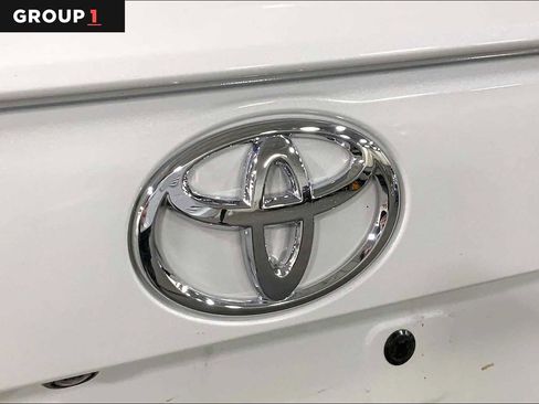 Certified 2022 Toyota RAV4 XLE Premium image 30