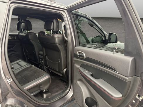 Used 2017 Jeep Grand Cherokee Trailhawk AWD/4WD image 15