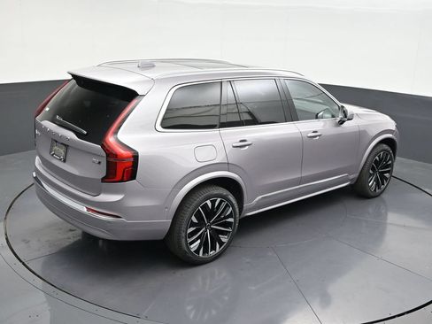 New 2026 Volvo XC90 B5 Ultra AWD/4WD image 17