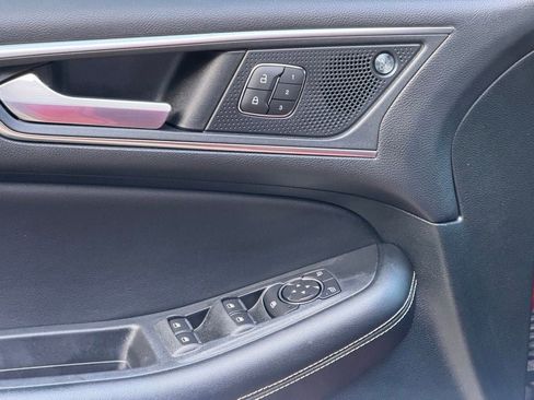 Certified 2022 Ford Edge ST image 31