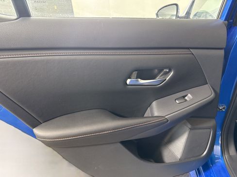 Used 2025 Nissan Sentra SR image 26