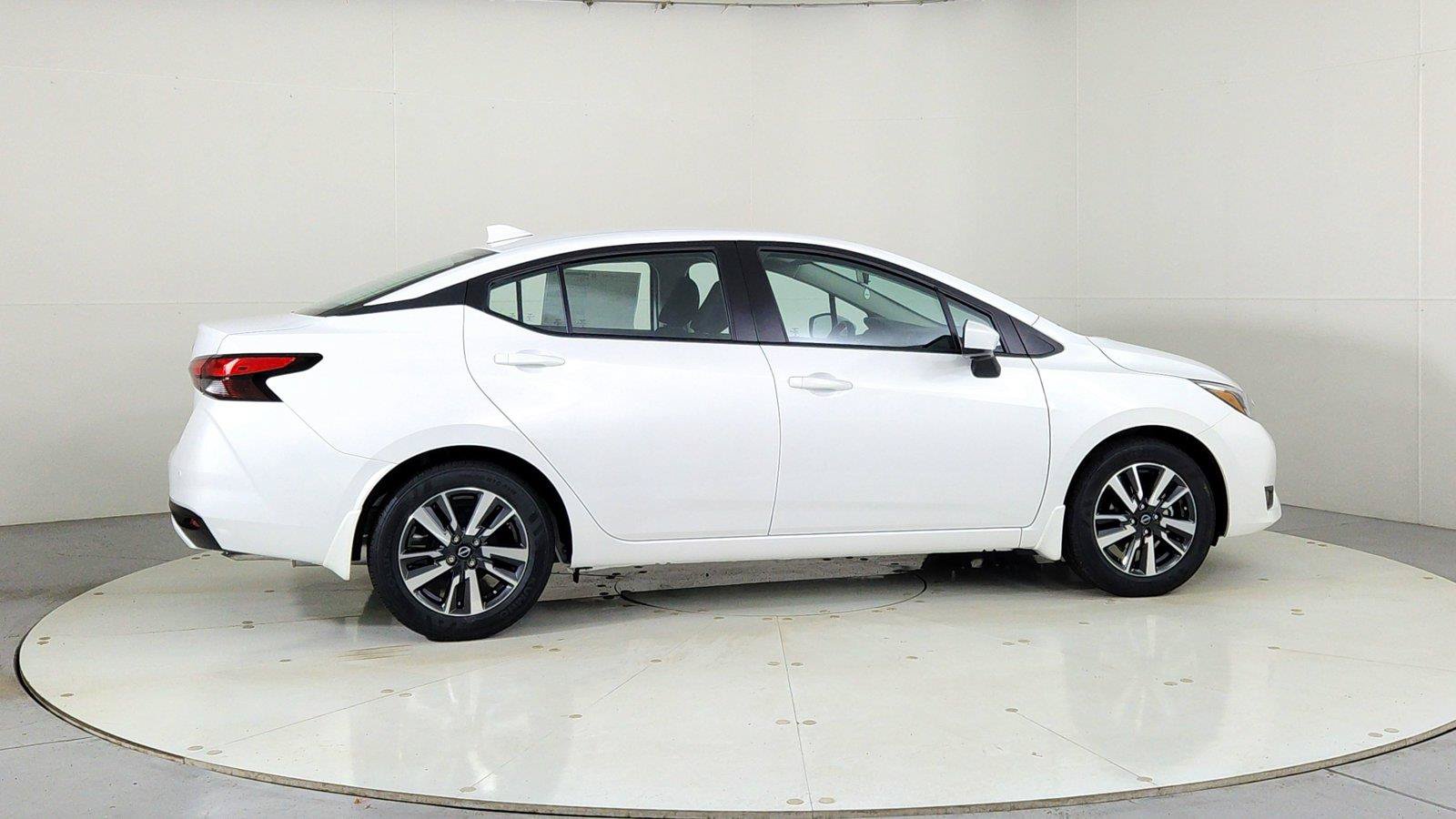 Used 2025 Nissan Versa SV w/ Trunk Package FWD image 7