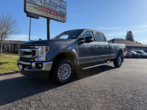 Used 2022 Ford F350 XLT w/ XLT Premium Package AWD/4WD image 1