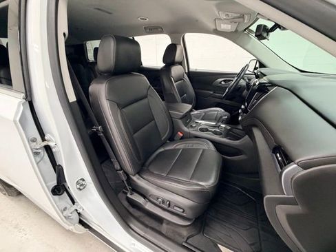 Certified 2019 Chevrolet Traverse Premier w/ LPO, Floor Liner Package image 30