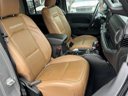 Used 2022 Jeep Wrangler Unlimited Rubicon 4xe w/ Cold Weather Group image 13