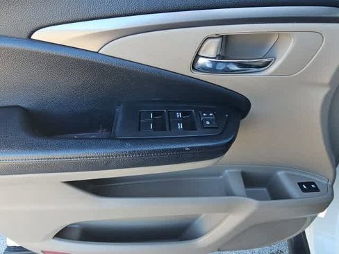 Used 2018 Honda Pilot EX-L image 10