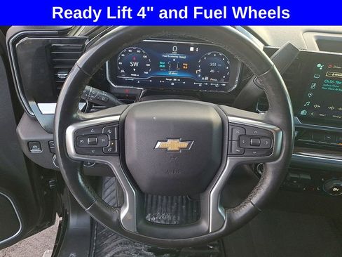 Used 2022 Chevrolet Silverado 1500 LT w/ Z71 Off-Road Package image 14