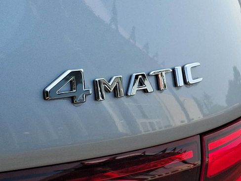 Used 2026 Mercedes-Benz GLB 250 4MATIC image 28