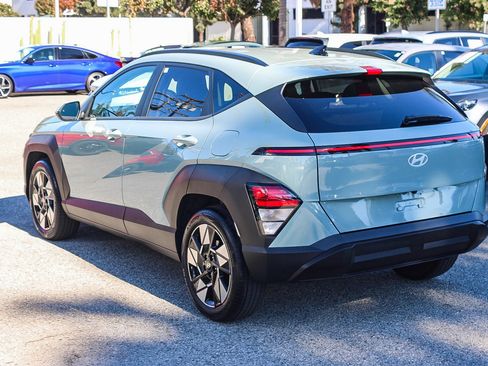 Used 2025 Hyundai Kona SEL image 7