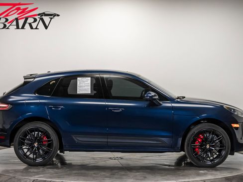 Used 2023 Porsche Macan GTS image 6