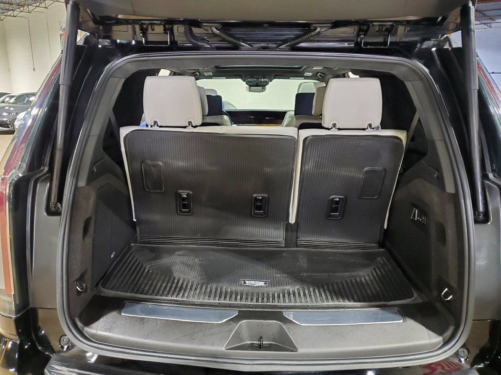 Used 2025 Cadillac Escalade Sport Platinum w/ LPO, Floor Liner Package AWD/4WD image 48