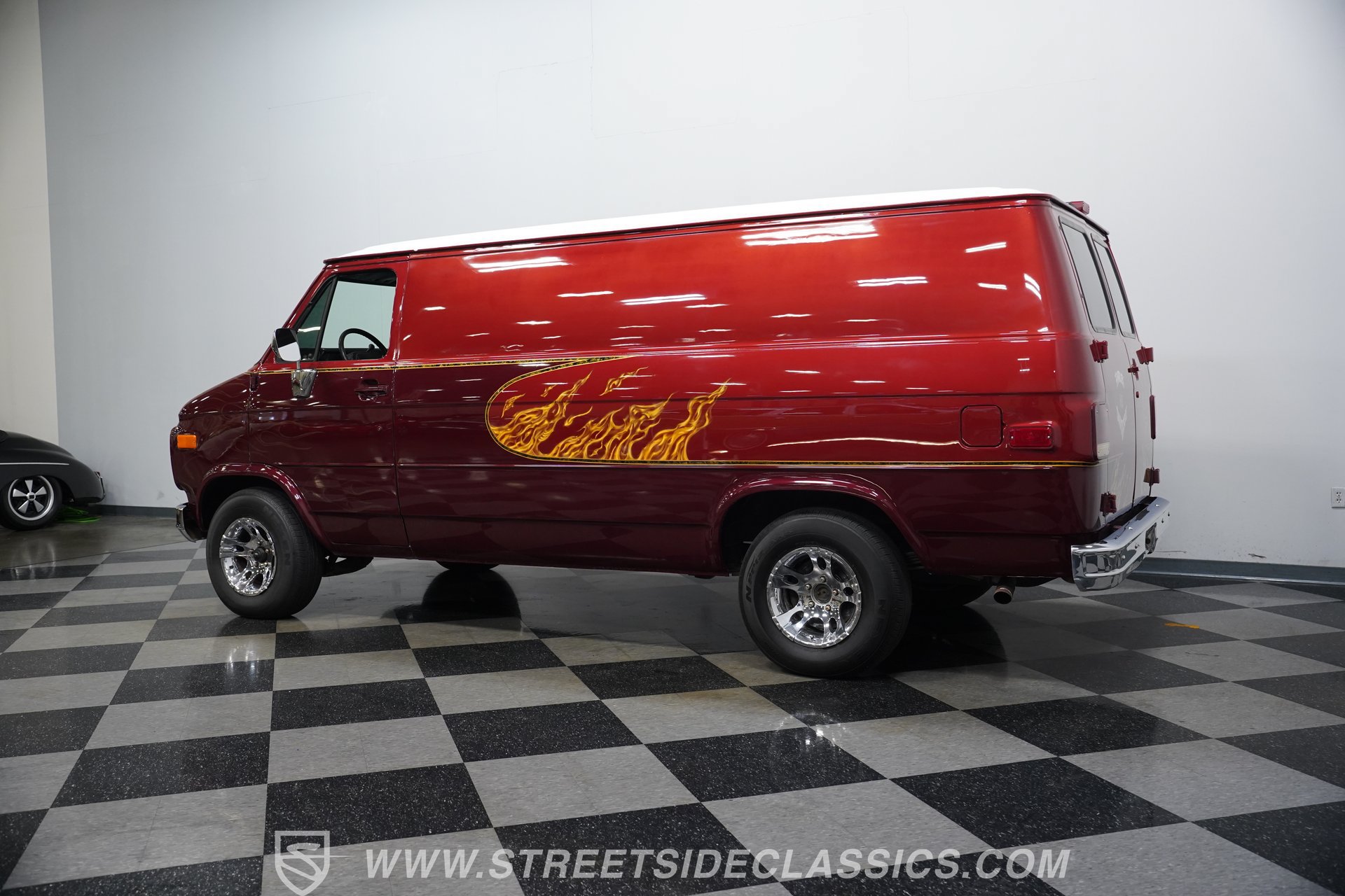Used 1995 Chevrolet G10 RWD image 9