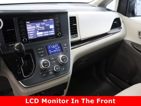 Used 2020 Toyota Sienna XLE Premium image 15