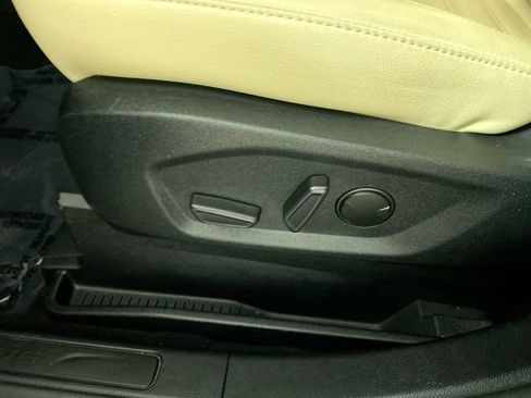 Used 2022 Ford Edge SEL w/ Convenience Package image 21