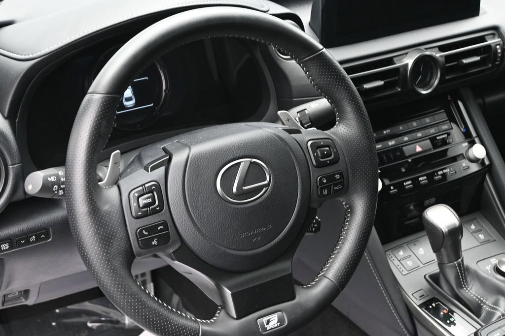 Used 2023 Lexus IS 350 F Sport RWD image 11