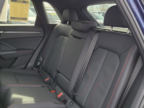 Used 2025 Audi Q3 2.0T Premium Plus w/ Premium Plus Package image 38