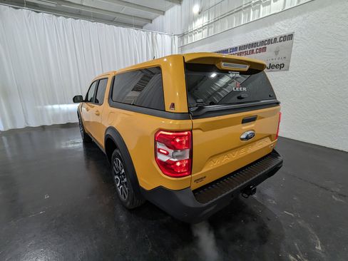 Used 2023 Ford Maverick Lariat w/ Lariat Luxury Package image 8