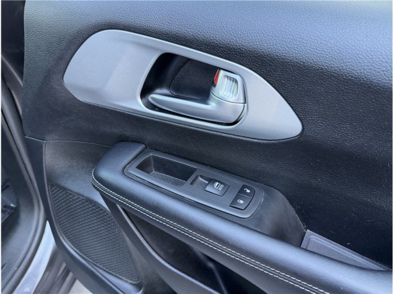 Used 2019 Chrysler Pacifica Touring-L Plus w/ Advanced Safetytec Group FWD image 35