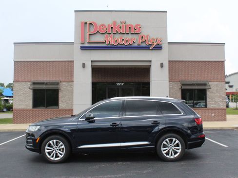 Used 2017 Audi Q7 3.0T Premium Plus AWD/4WD image 9