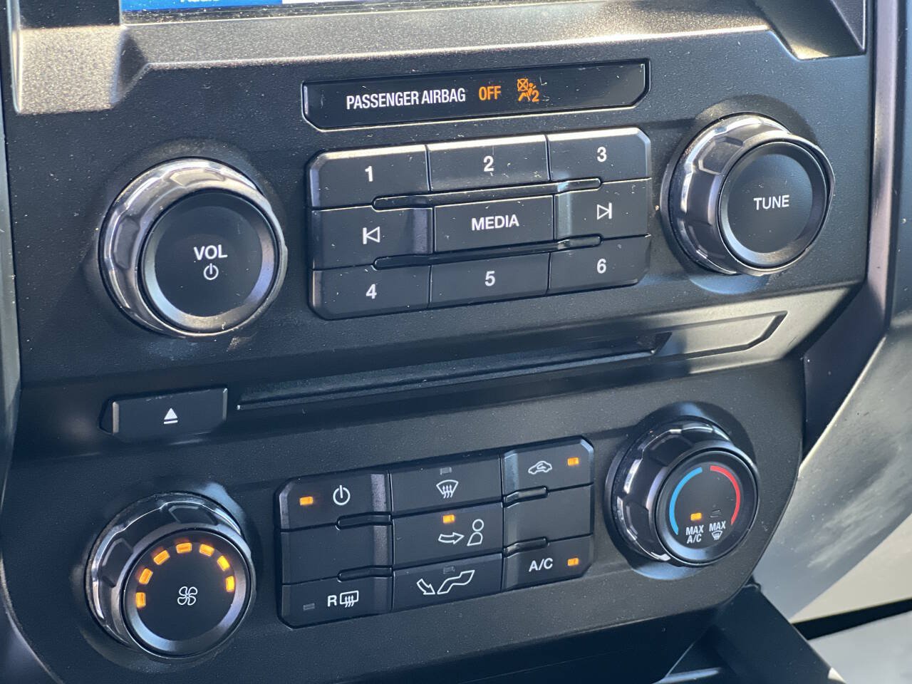 Used 2018 Ford F150 XL w/ Equipment Group 101A Mid RWD image 39