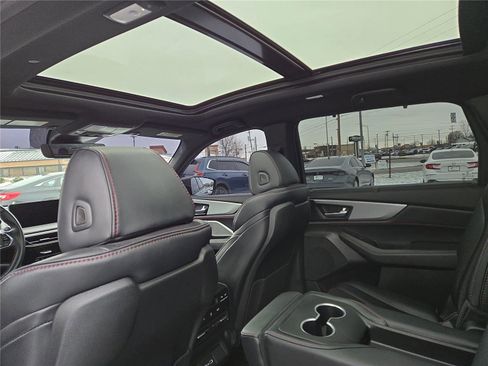 Used 2022 Acura MDX A-Spec image 25