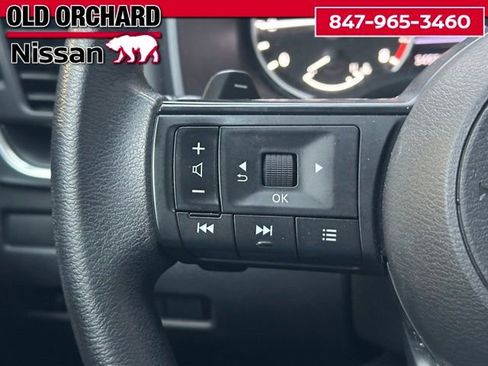 Used 2023 Nissan Rogue S AWD/4WD image 19