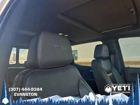 Used 2022 GMC Sierra 1500 AT4 w/ AT4 Premium Package AWD/4WD image 11