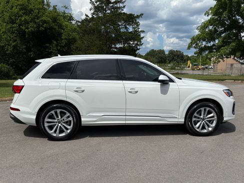 Used 2025 Audi Q7 3.0T Premium w/ Convenience Package AWD/4WD image 8