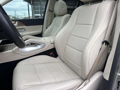 Used 2022 Mercedes-Benz GLE 350 4MATIC w/ AMG Line Exterior image 16