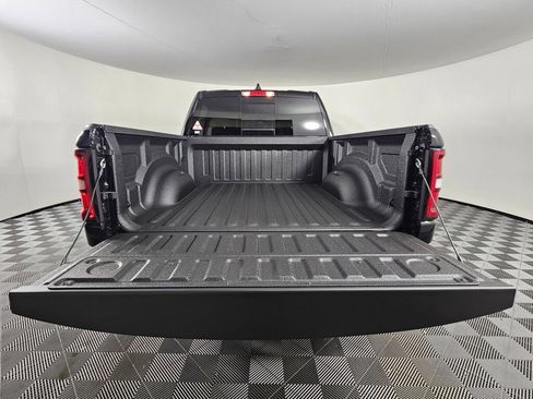 New 2026 RAM 1500 Express AWD/4WD image 16