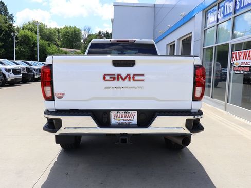 Used 2023 GMC Sierra 3500 Pro w/ Gooseneck/5TH Wheel Package AWD/4WD image 9