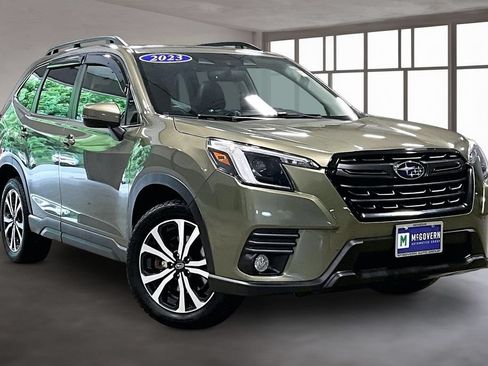 Used 2023 Subaru Forester Limited AWD/4WD image 3